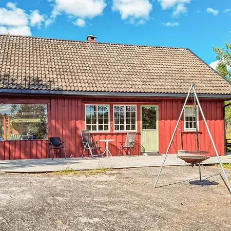 5 Bedroom Front In Сasa de vacaciones Hornnes